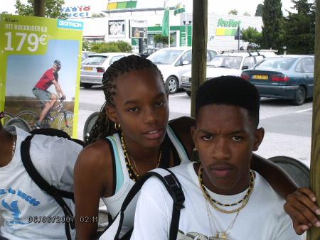 *NiNoU FeAt G-BaBy*